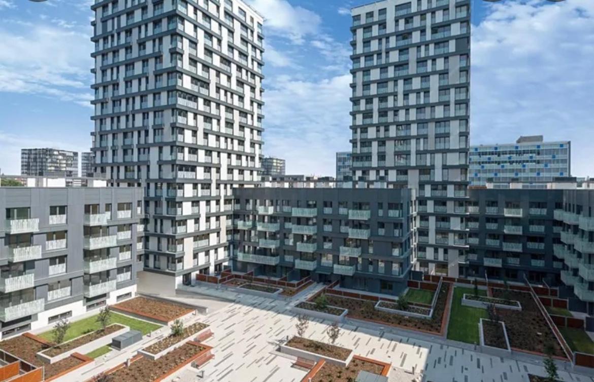 Residence Garden Tower - Parking Prag Exteriör bild